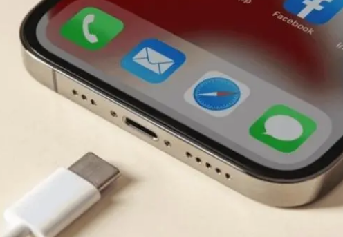 淮北苹果15维修分享iPhone15改USB-C接口后能和安卓用户互借充电器吗 